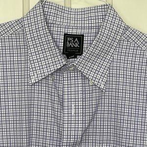 Jos A Banks Men’s Traveler dress shirt. Button down collar, 17.5-36”. EUC